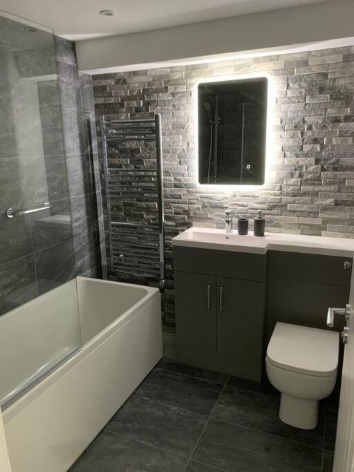 Newly Converted 3 Bedroom Apartment In Ulverston Kültér fotó