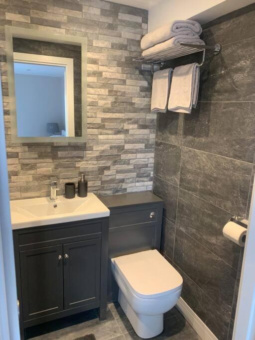 Newly Converted 3 Bedroom Apartment In Ulverston Kültér fotó