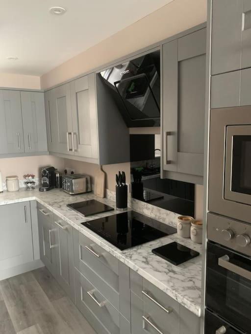 Newly Converted 3 Bedroom Apartment In Ulverston Kültér fotó